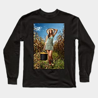 Woman farmer carrying a bucket of corn cobs Long Sleeve T-Shirt